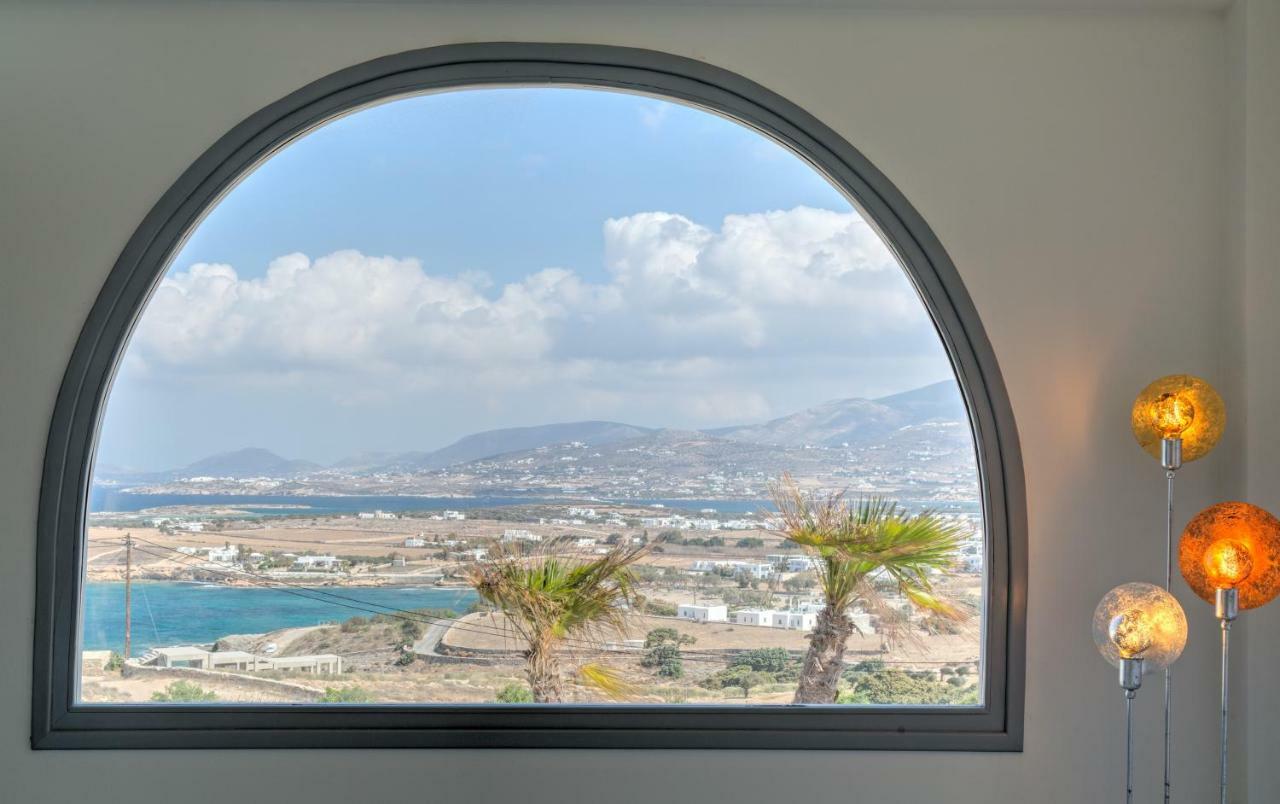 Villa On The Rocks Antiparos Town Exterior foto